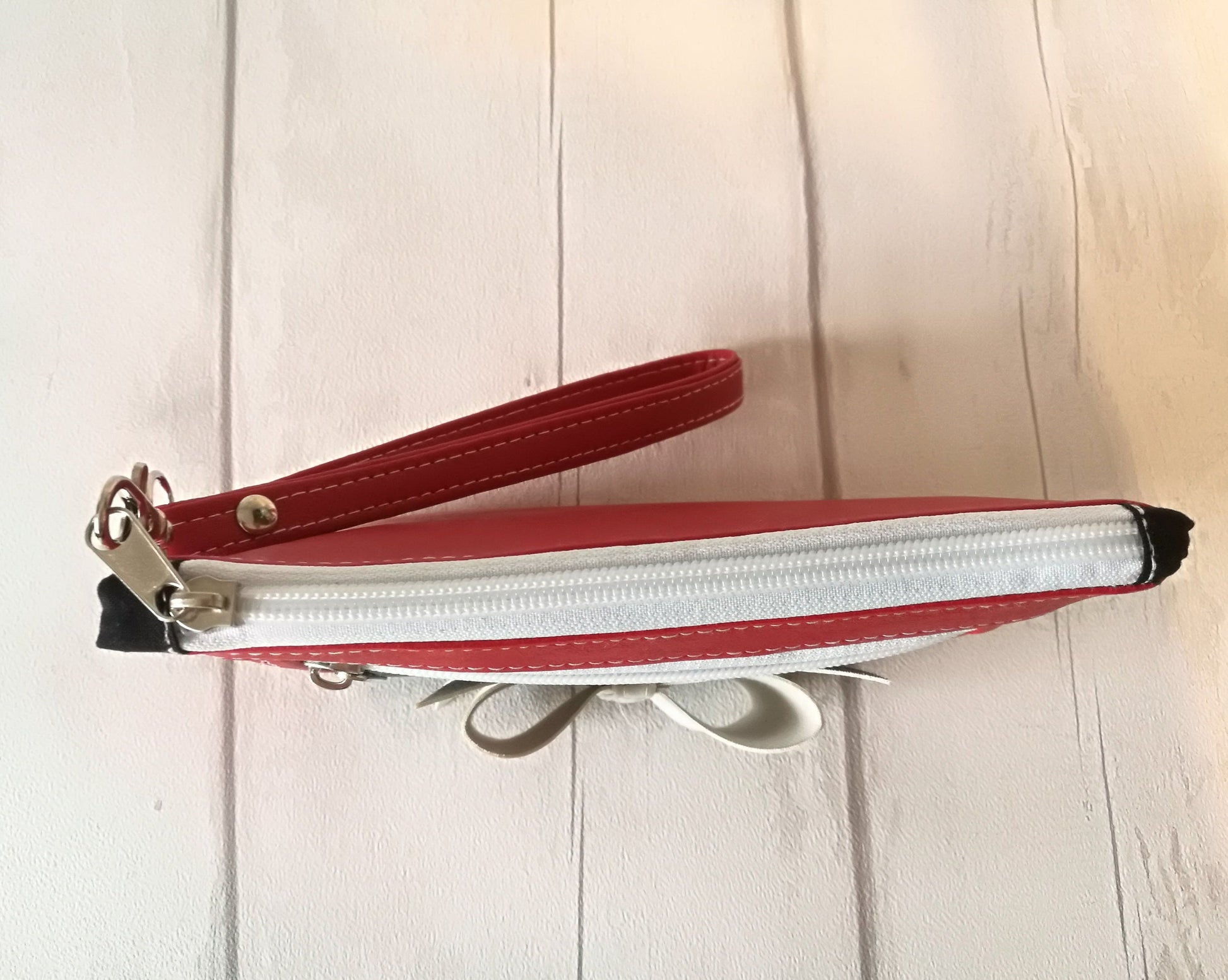 LEATHERETTE CLUTCH BAG,  Wristlet clutch, women’s wallet, girls compact bag,prom bag, evening bag